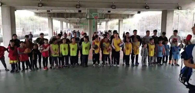 亚军球队的训练方案如何帮助你快速提升篮球技能_1